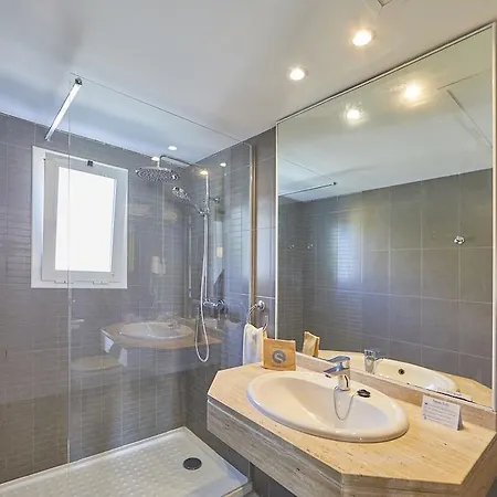 Sea Club Hotel 3*